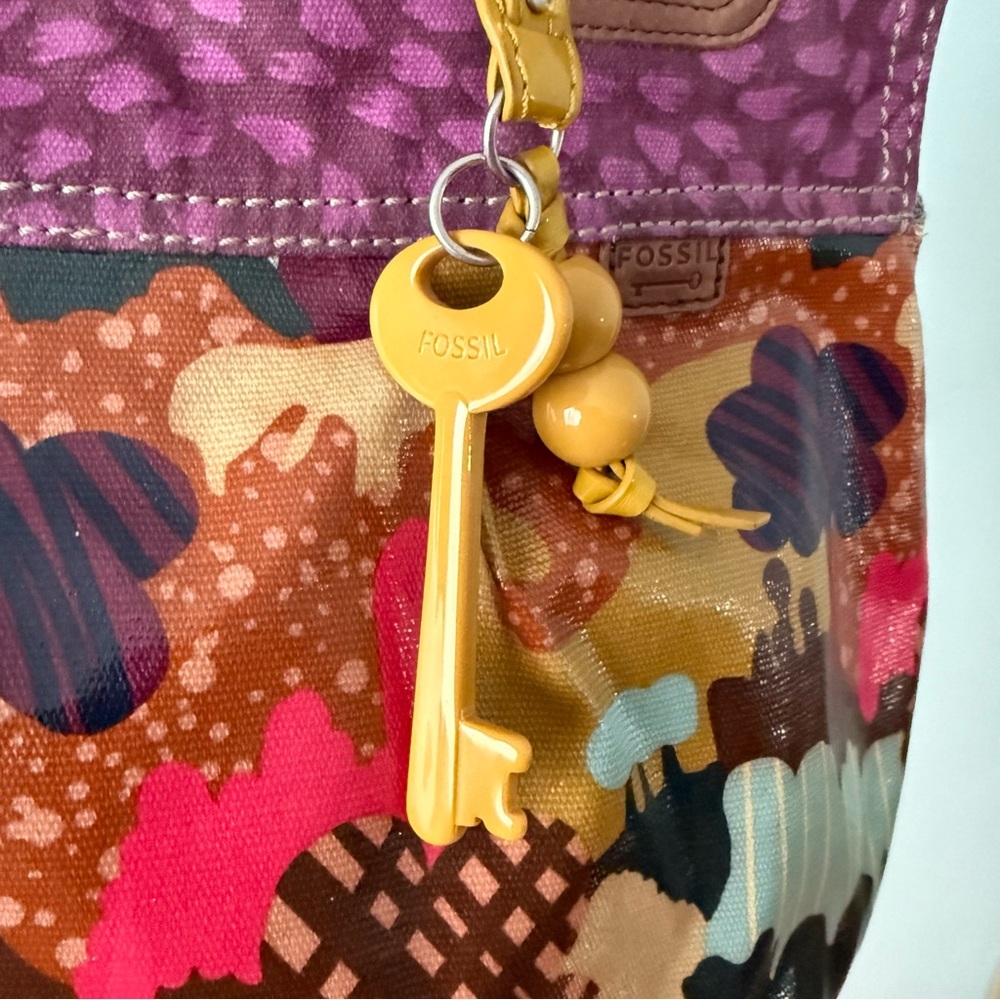 🎨 Fossil Key-Per Coated Canvas Print Tote Bag - Picture 4 of 15